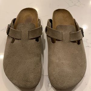 Birkenstock Boston Size 40 Suede Clogs